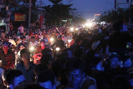 Cháy nhà dân, 2 người bỏng nặng ảnh 3